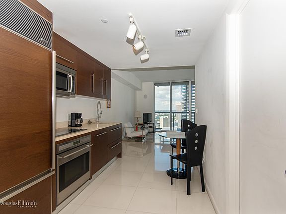 4th image of 465 Brickell Ave APT 3704