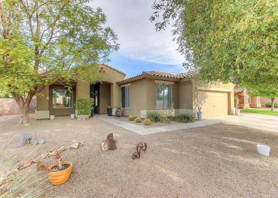 1st image of 2486 E Carla Vista Dr