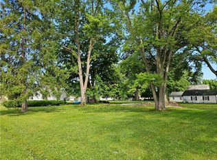 205 S Missouri St, Greenup, IL 62428