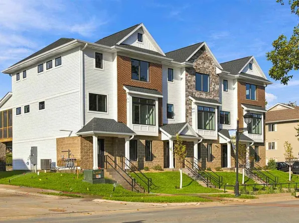 211 5th St #A, Coralville, IA 52241