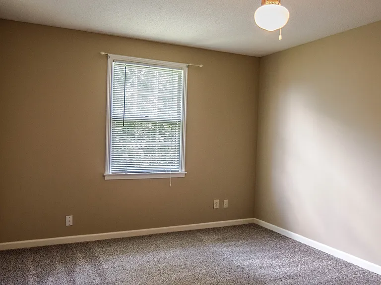 3359 Mallard Dr — Photo 13