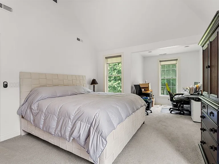 31 Cedar St — Photo 30