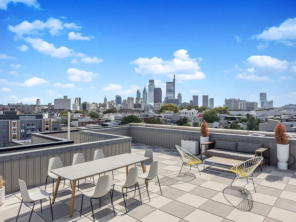 1 bed, 650 sqft, $1,749 — Photo 1
