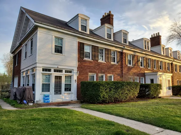 2619 E Kenwood Blvd, Milwaukee, WI 53211