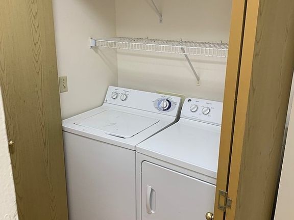 2nd image of 20034 15th Ave NE APT 108