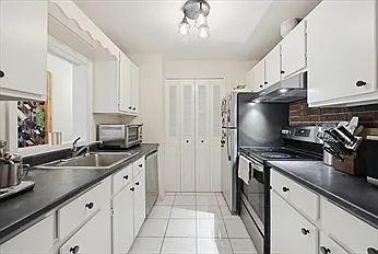 46 Greentree Ln #47 — Photo 9