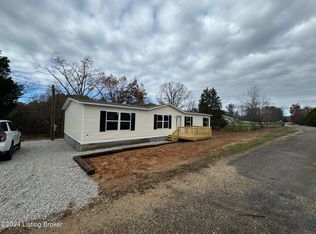 105 Close Ln, Brandenburg, KY 40108