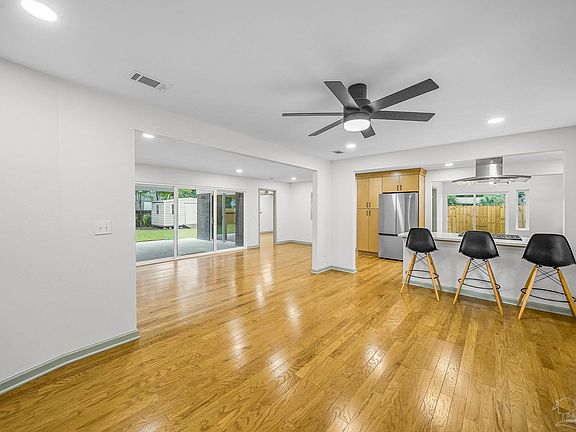 4th image of 923 Kenny Dr