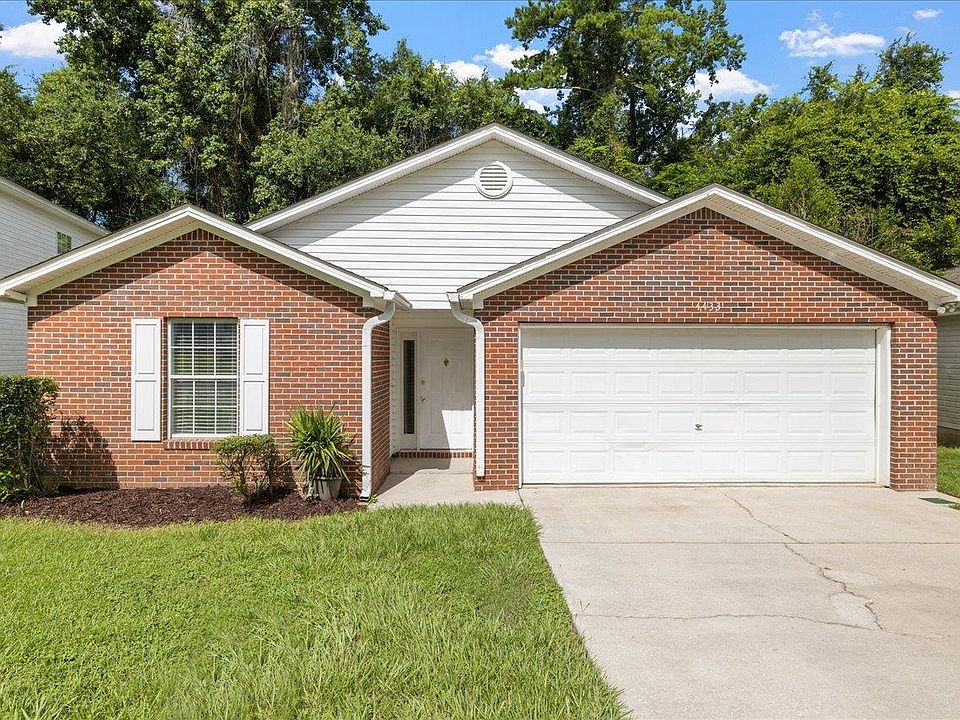 1st image of 4433 Wesley Dr