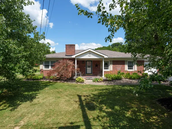 914 Sycamore St, Falmouth, KY 41040