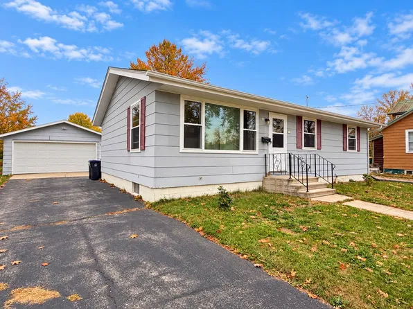 371 SW Ceresco St, Berlin, WI 54923