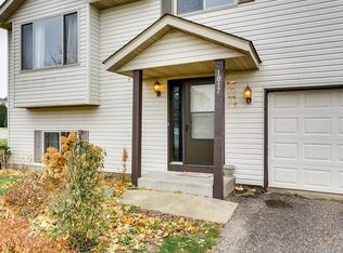 1017 Morningside Way, Belle Plaine, MN 56011