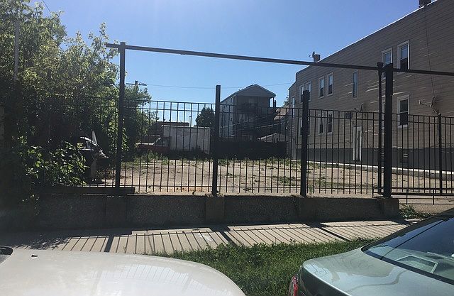 1st image of 1804 N Monticello Ave
