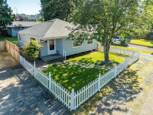 2720 Linden Lane, Puyallup, WA 98372