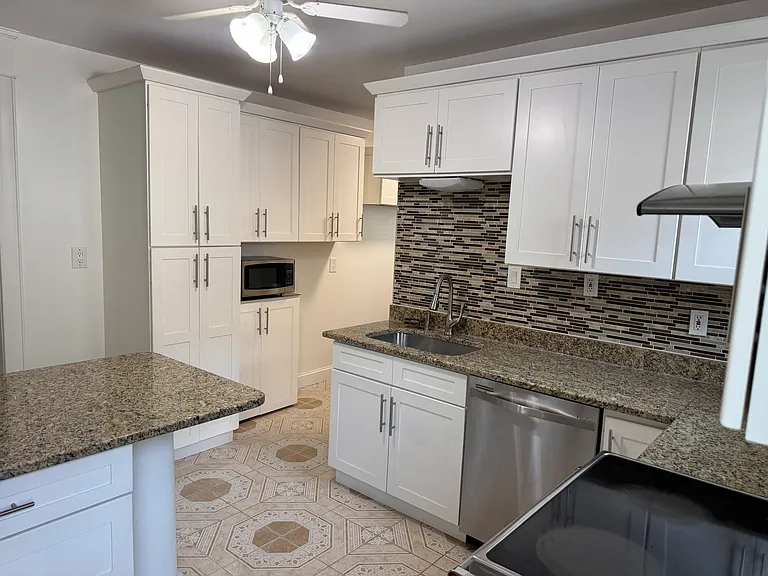 651-653 Pleasant Valley Pkwy #653A — Photo 9