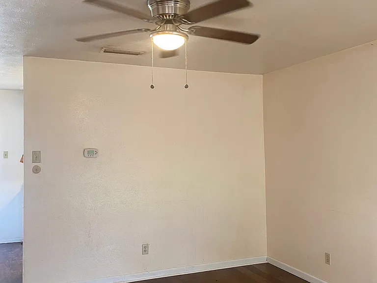 4150 Robertson Dr — Photo 2