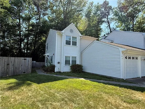 12 Romsey Cir, Chesapeake, VA 23320