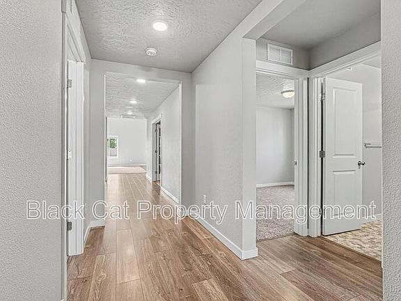 3rd image of 637 E Warrior Basin St