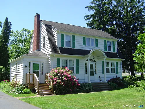 815 E Main St Photo 1