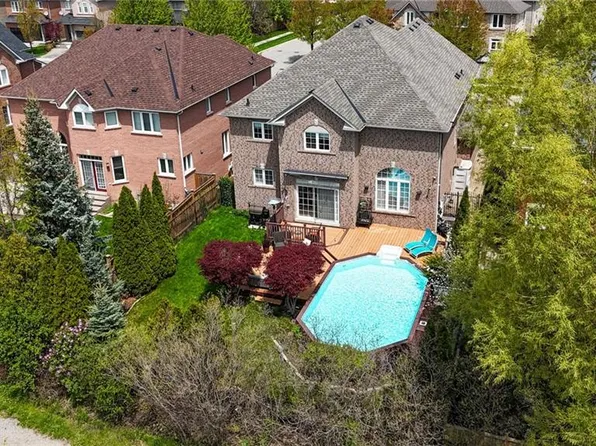 2461 Whistling Springs Cres, Oakville, ON L6M 5G4