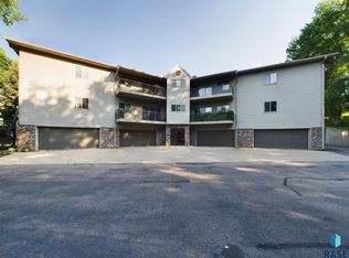 1600 S Southeastern Ave APT 206, Sioux Falls, SD 57103