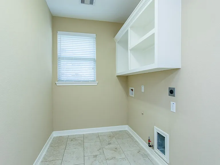 7810 Deep Green Dr — Photo 30