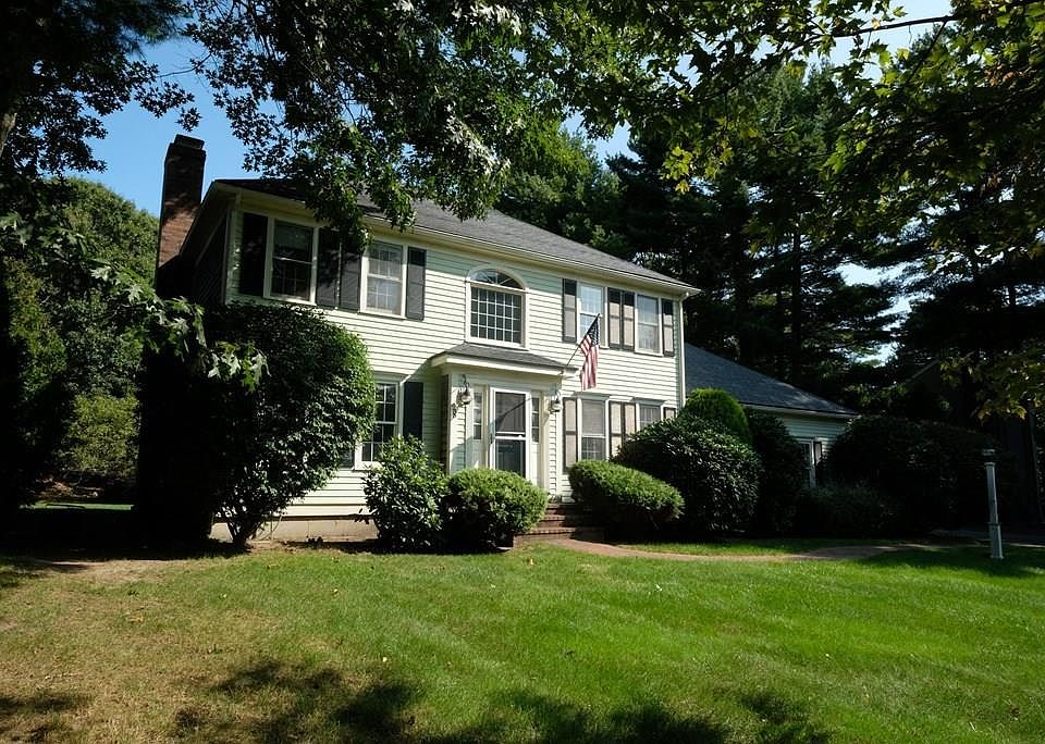 1st image of 28 Ocean Hill Dr