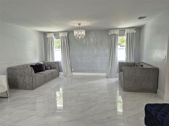 3rd image of 5820 SW 58th Ct