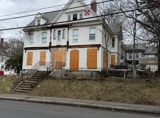 337 Beacon St, Lowell, MA 01850