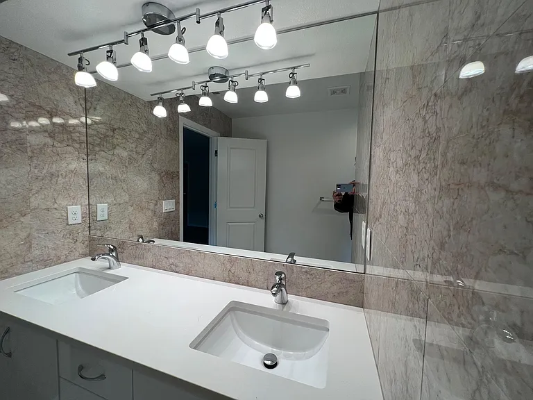 3115 Lewis Ave — Photo 11