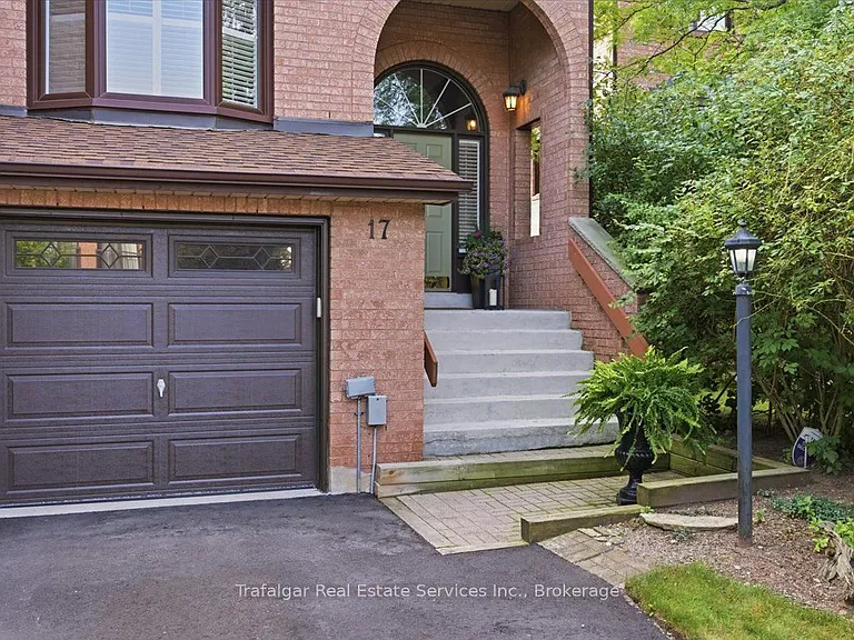 1100 Queens Ave #17 — Photo 2