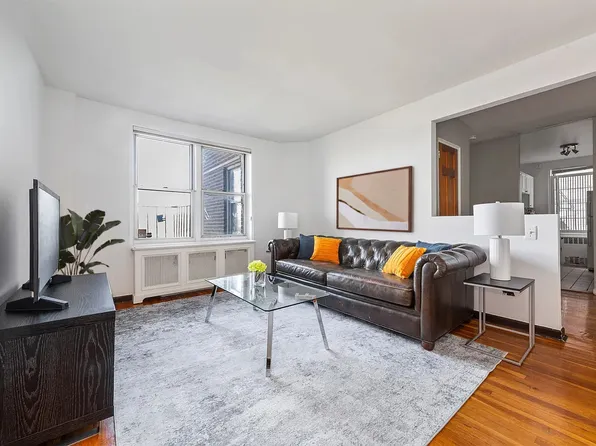 330 Haven Avenue image 3 of 10