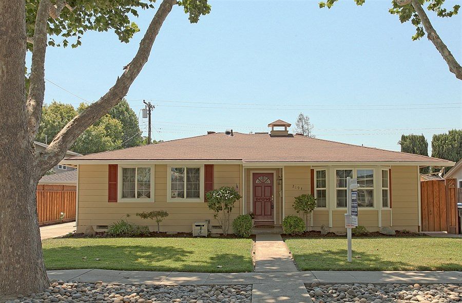 1st image of 2193 Parkwood Way