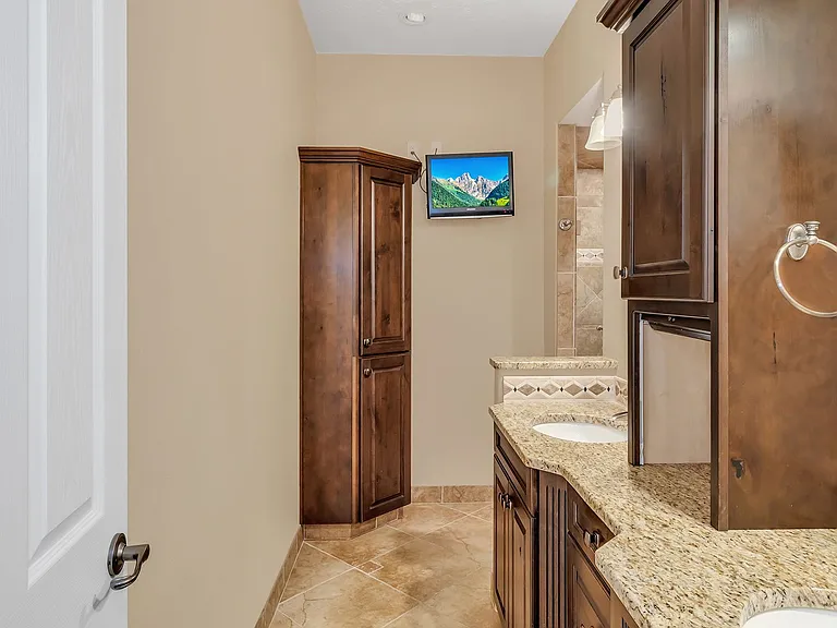 2245 Idella Ct — Photo 61