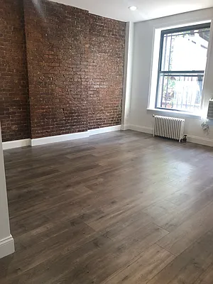 Rented by Voro, LLC | media 4