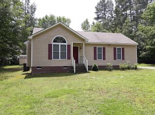 174 Johnny Rd, Blackstone, VA 23824