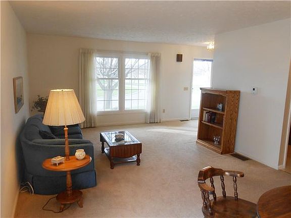 3rd image of 103 Dessie Hts