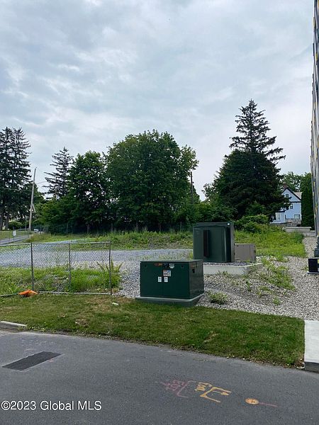 3rd image of 142 Henry Street LOT 1