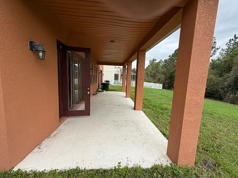 19943 Tamiami Ave — Photo 10