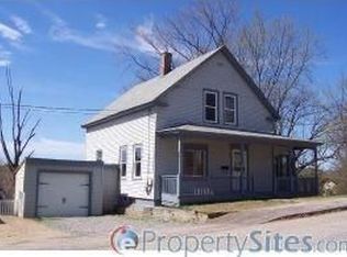 31 Dixon St, Laconia, NH 03246