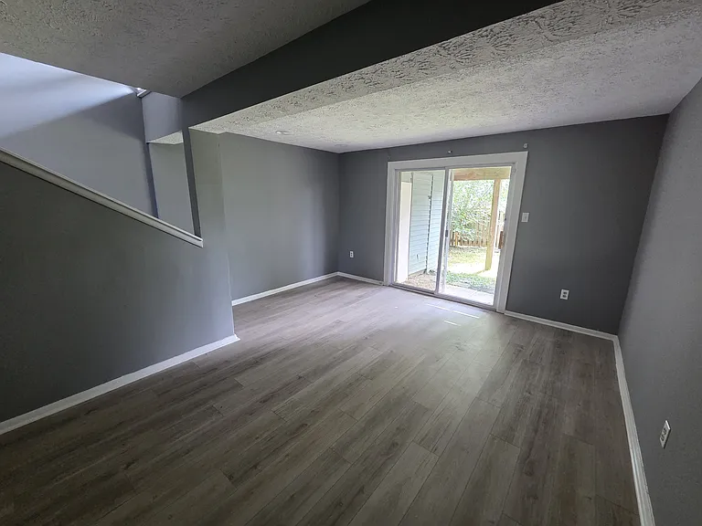 8237 Styers Ct — Photo 19