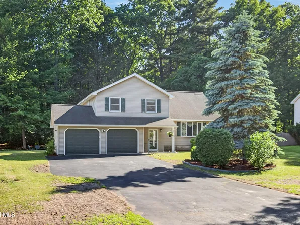 68 Wineberry Lane, Malta, NY 12020