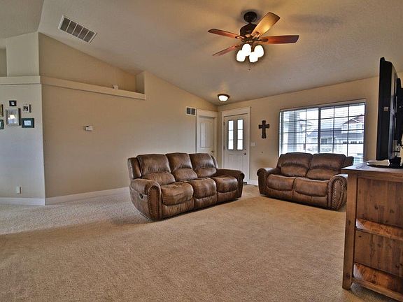 3rd image of 253 N Silkwood Dr