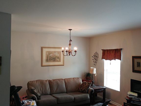 Great room (21x17.5) or dining/living room