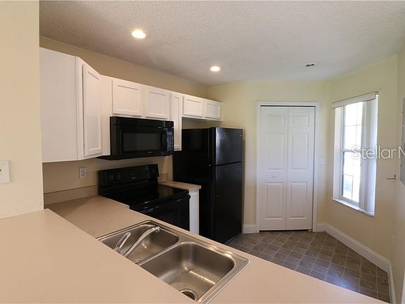 3rd image of 2491 Saint Augustine Blvd