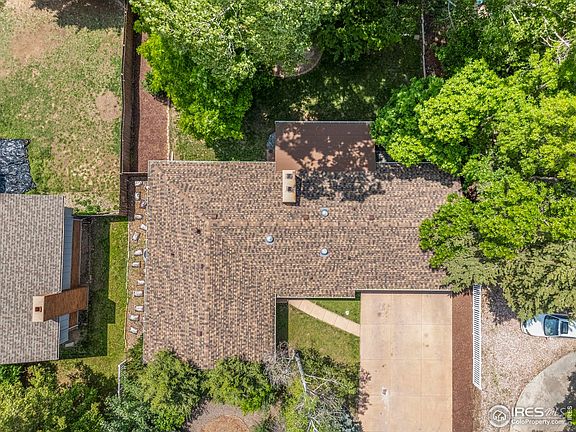 3rd image of 1917 S Lemay Ave