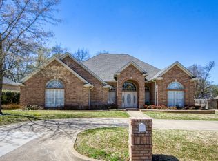 5801 Churchill Dr, Tyler, TX 75703