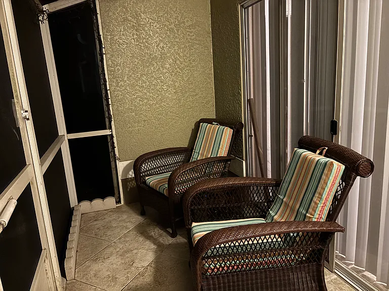 Relax at night in the lanai and listen to the fountain. It is so beautiful and peaceful!