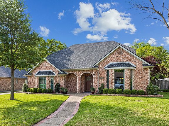 2nd image of 2702 Quail Ridge Dr