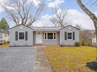 421 Hicks St, Athens, TN 37303